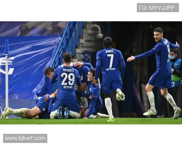 费内巴切与格拉茨对决结果揭晓球迷热议比赛精彩瞬间